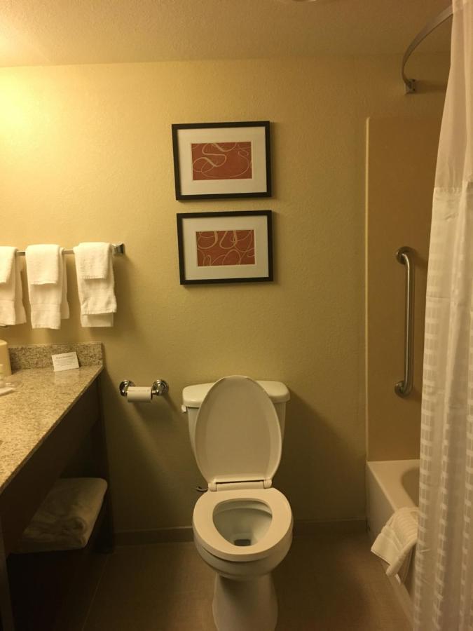 Comfort Suites Near Potomac Mills Вудбридж Экстерьер фото