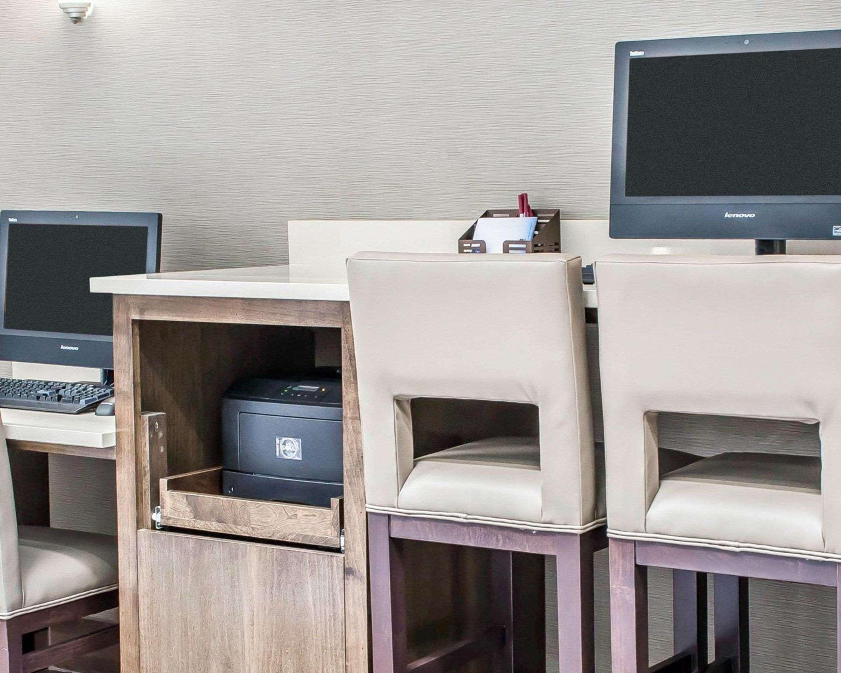 Comfort Suites Near Potomac Mills Вудбридж Экстерьер фото
