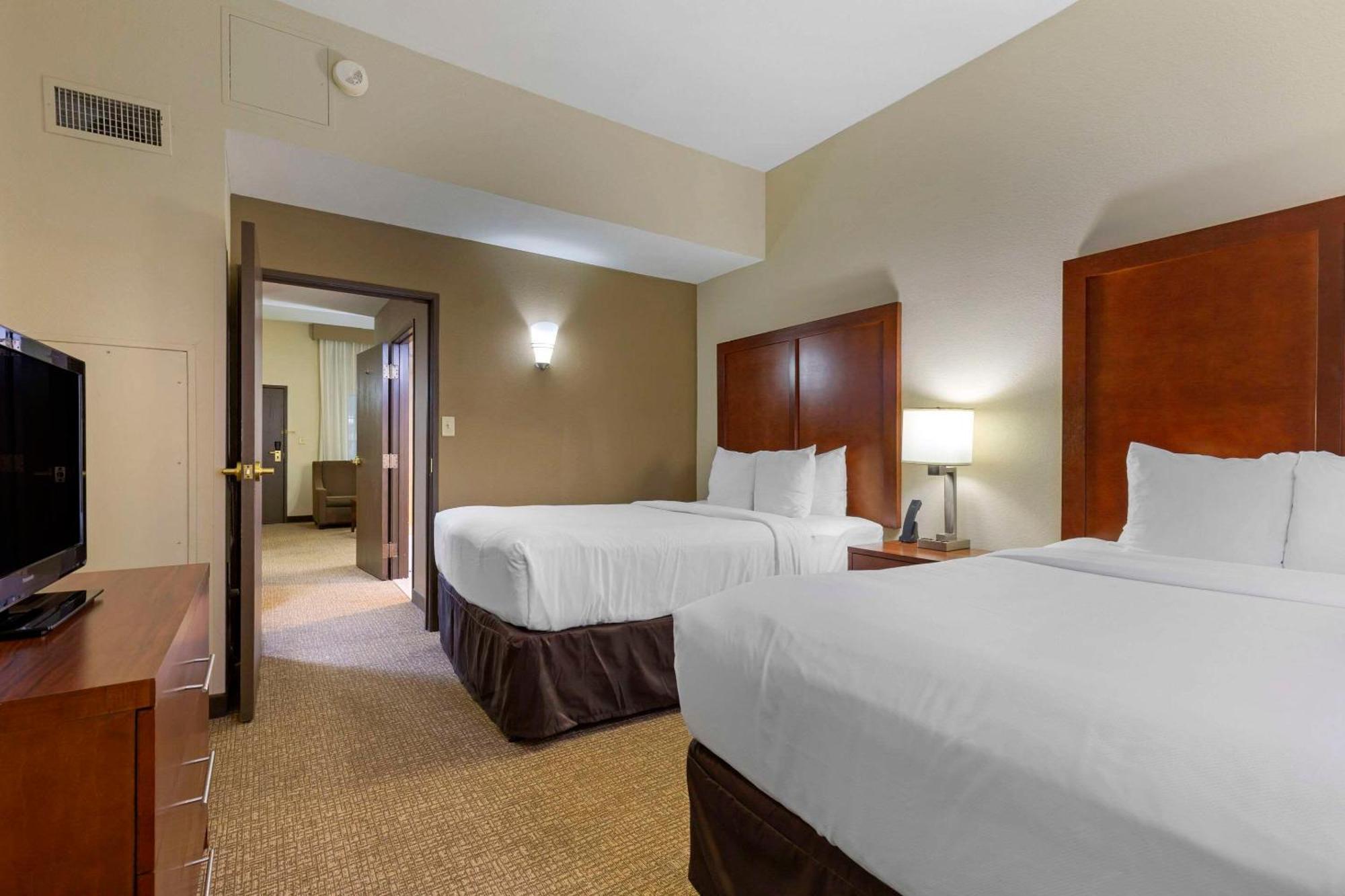 Comfort Suites Near Potomac Mills Вудбридж Экстерьер фото