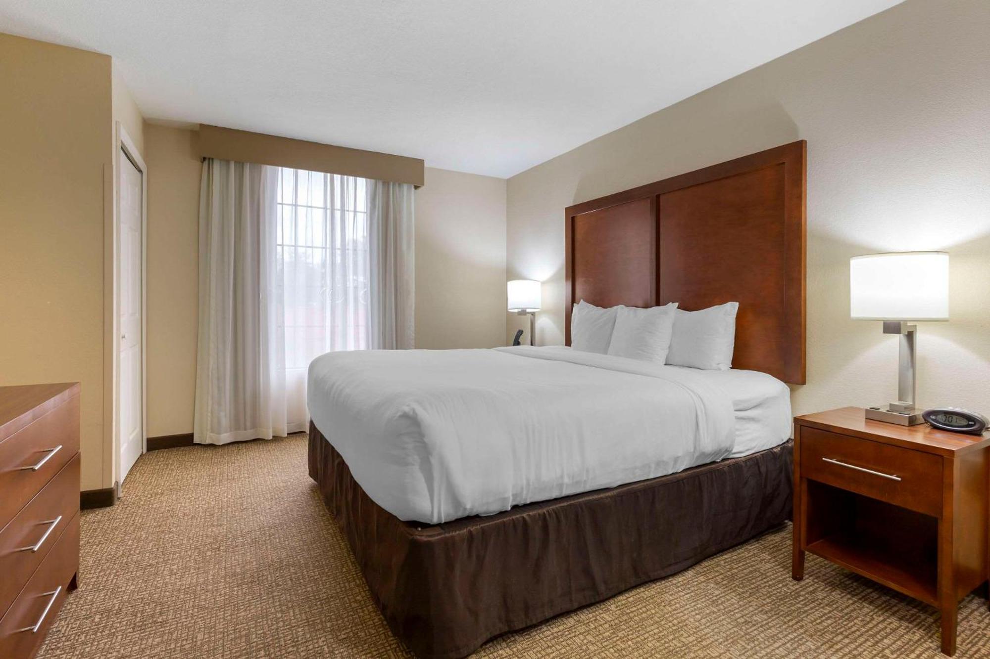 Comfort Suites Near Potomac Mills Вудбридж Экстерьер фото
