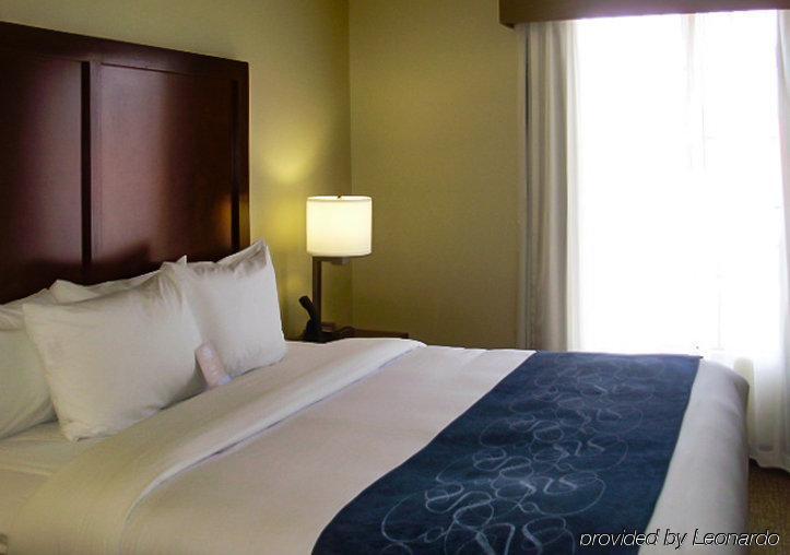Comfort Suites Near Potomac Mills Вудбридж Экстерьер фото