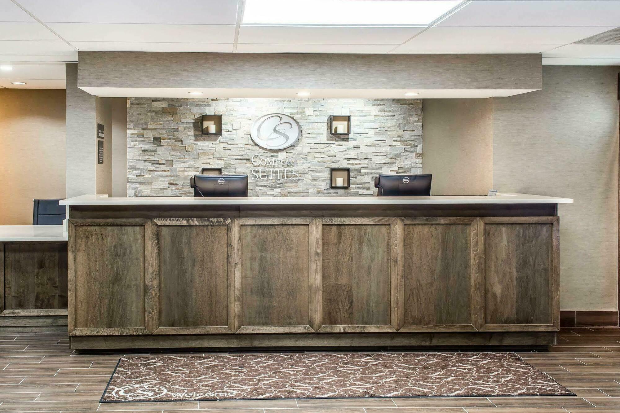 Comfort Suites Near Potomac Mills Вудбридж Экстерьер фото